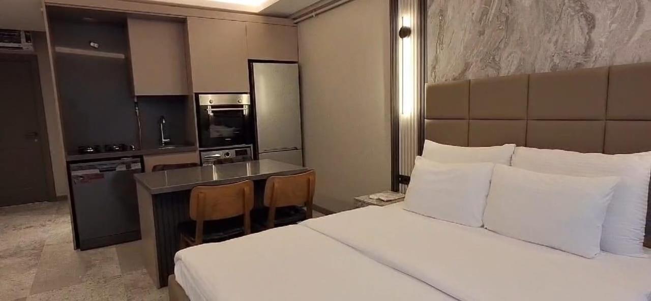 Aymira Suite Hotel Istanbul Exterior photo